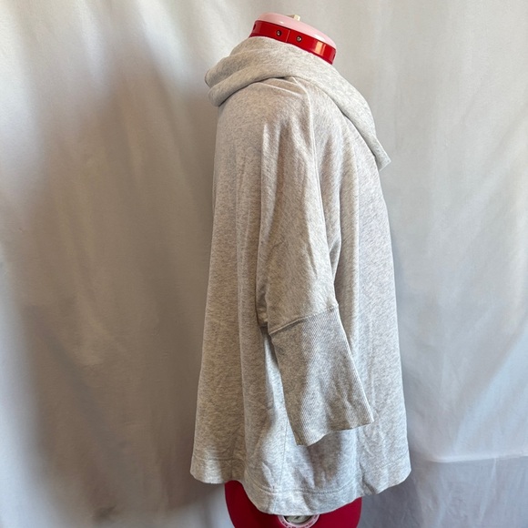 Old Navy Gray Women's Cowl Neck Sweater - Picture 2 of 5